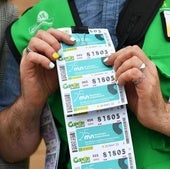 Venta de cupones de la ONCE, en un quiosco.