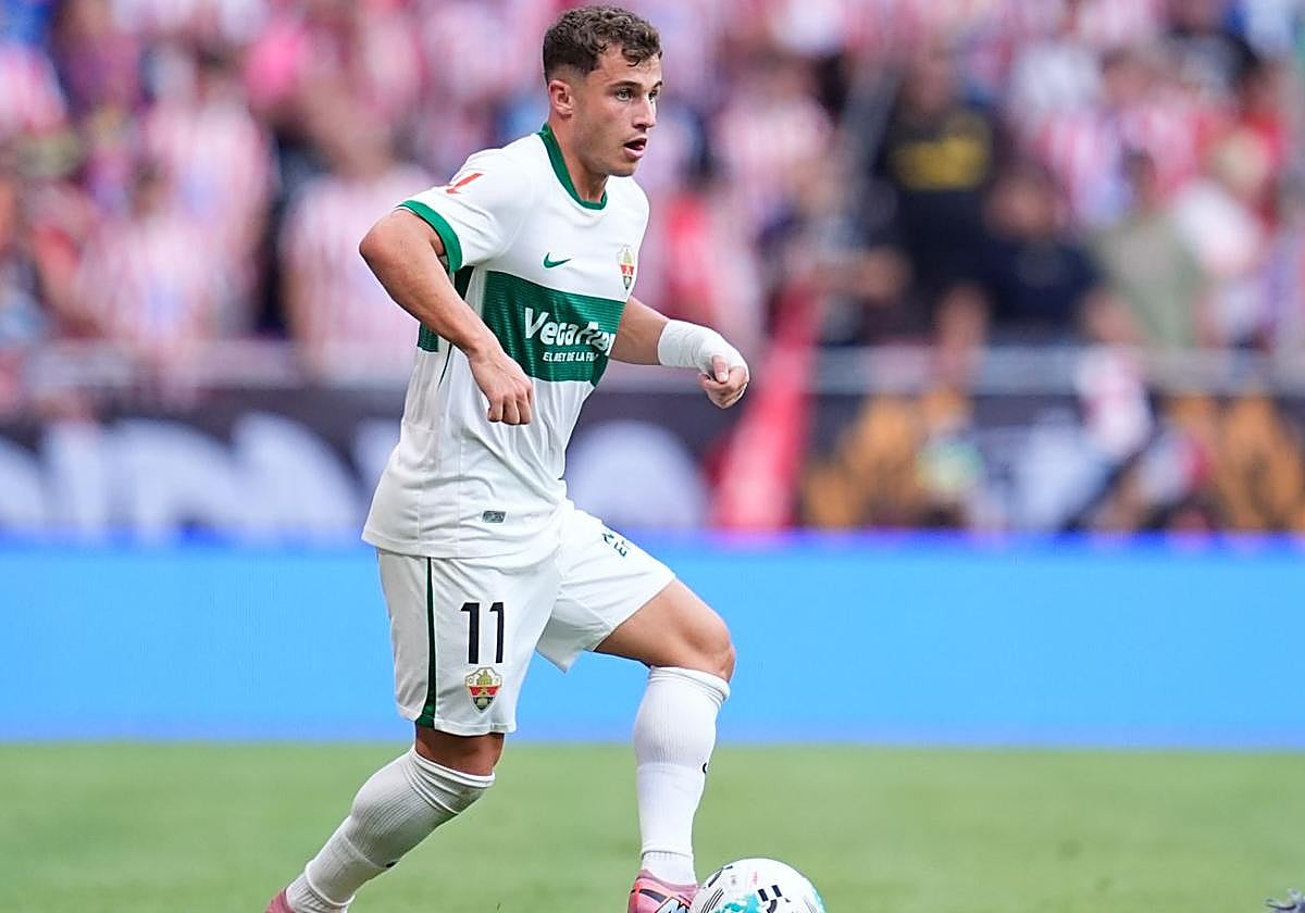 Germán Valera, durante un partido con el Elche.