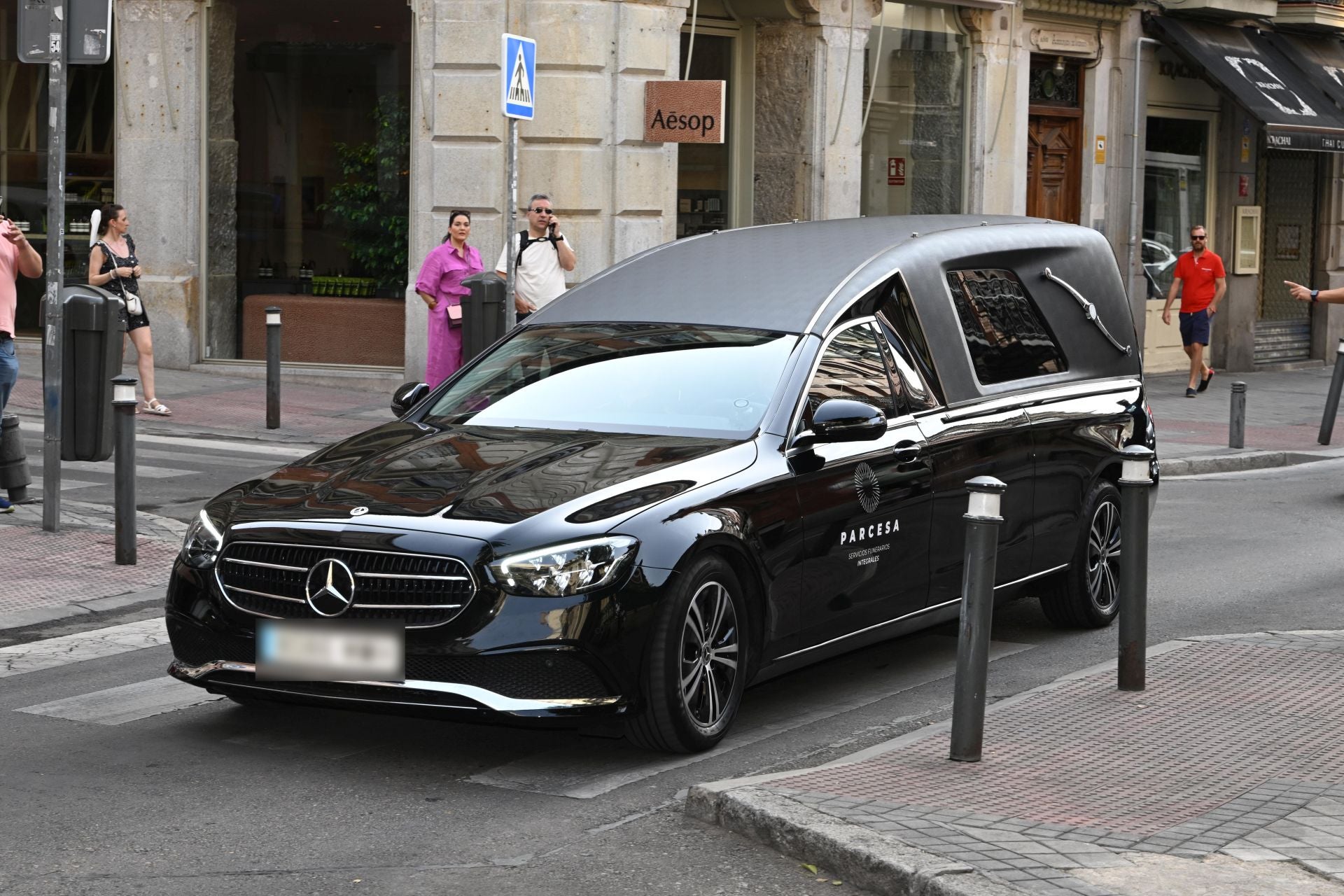Fotos: desfile de famosos para dar el último adiós a Manolo de la Calva (Dúo Dinámico)