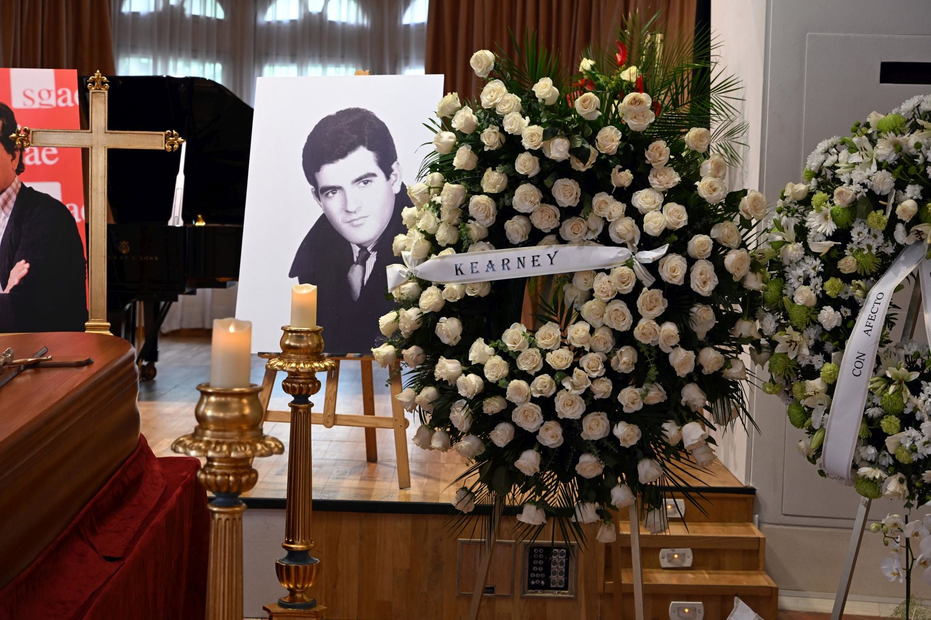 Fotos: desfile de famosos para dar el último adiós a Manolo de la Calva (Dúo Dinámico)