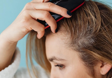 La mejor forma de cuidar el cabello teñido, según la dermatóloga Pilar Ochoa