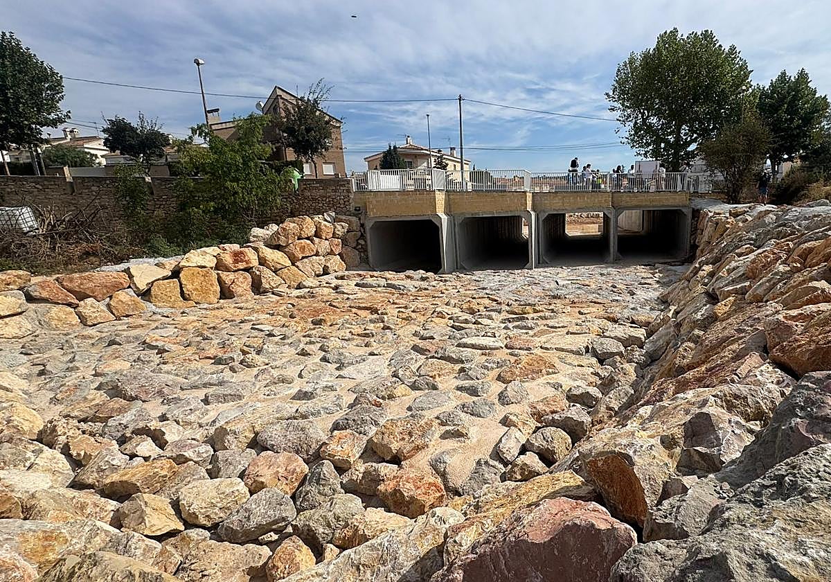 Nuevo puente en Siete Aguas.