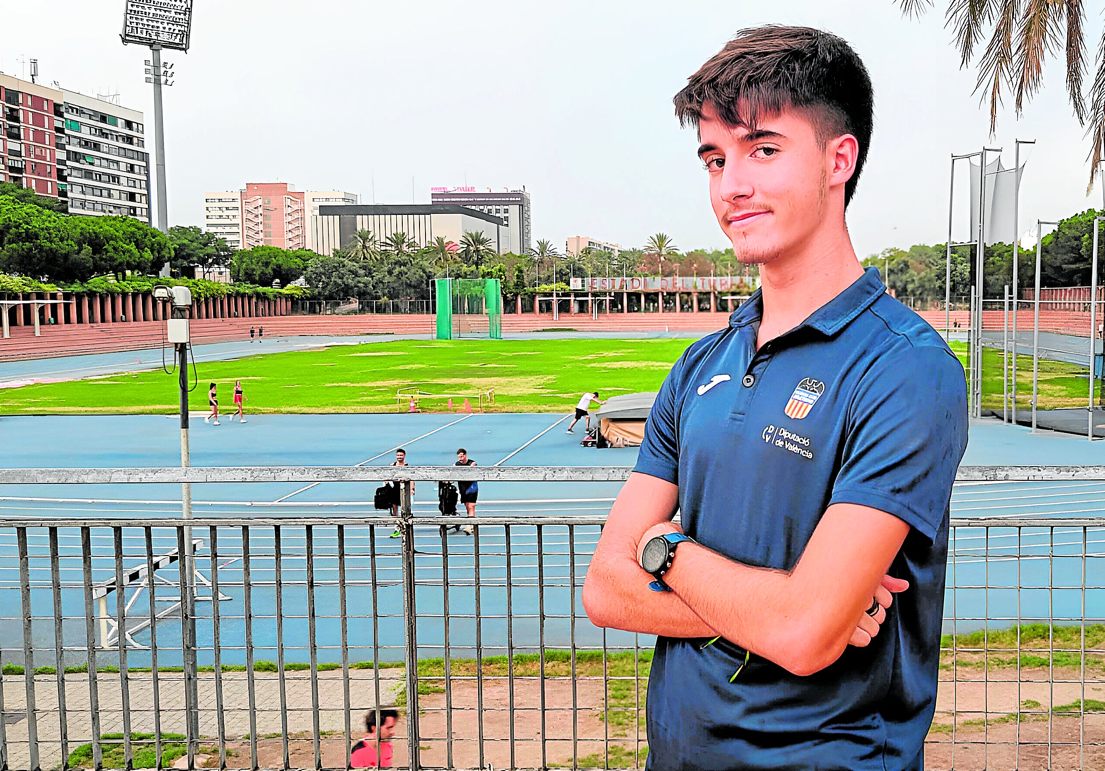 Joan querol posa durante una entrevista a Las Provincias.