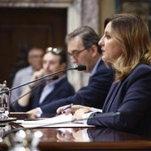 La alcaldesa de Valencia, María José Catalá, durante un pleno municipal.