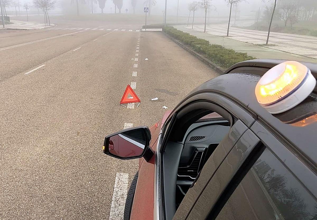 Luz V-16 que se acciona al colocarla en el techo.