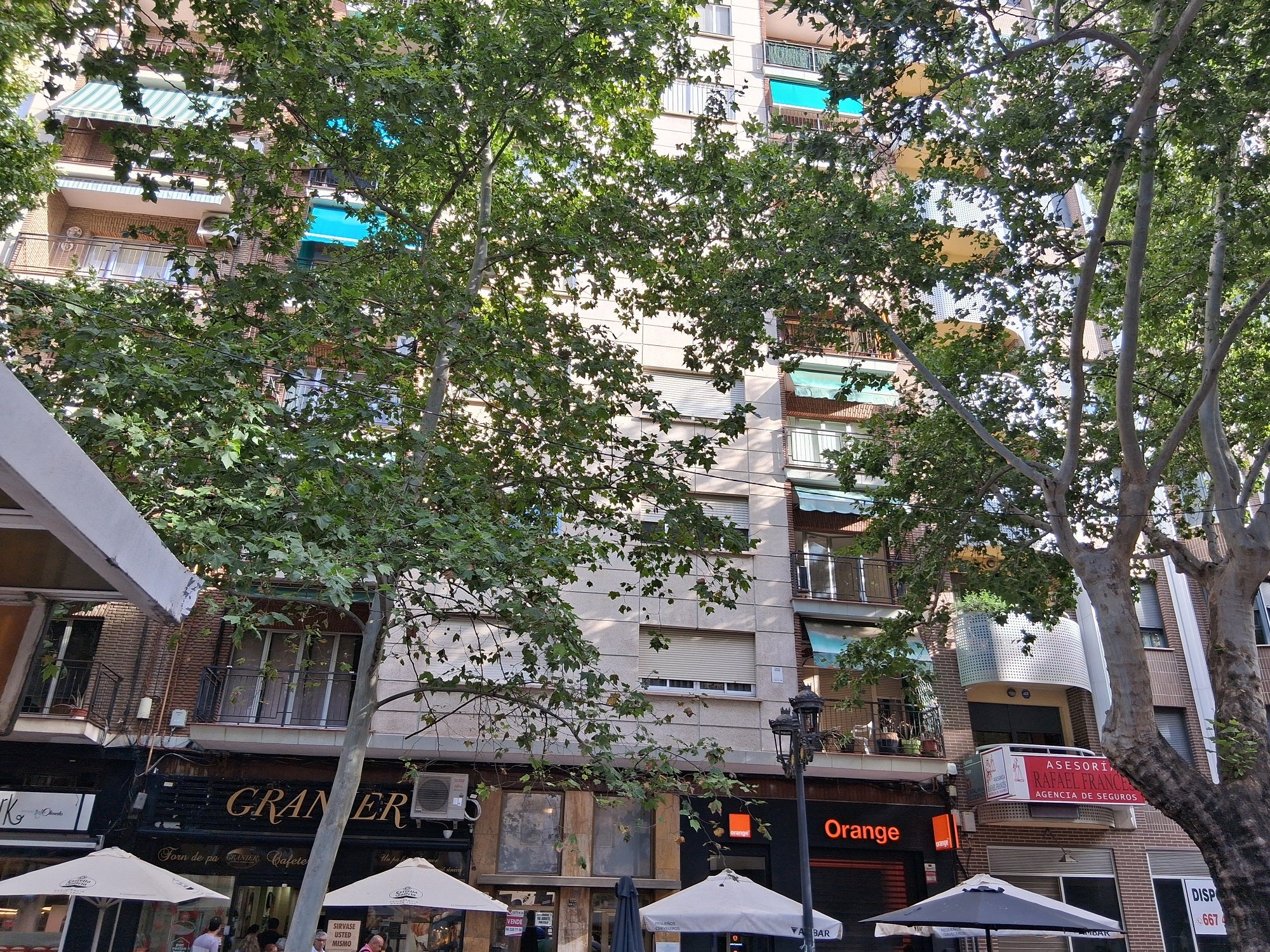 La finca donde fueron okupadas cuatro viendas, en plena zona céntrica de Xàtiva.