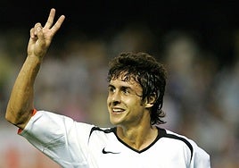 Pablo Aimar, durante un partido con el Valencia.