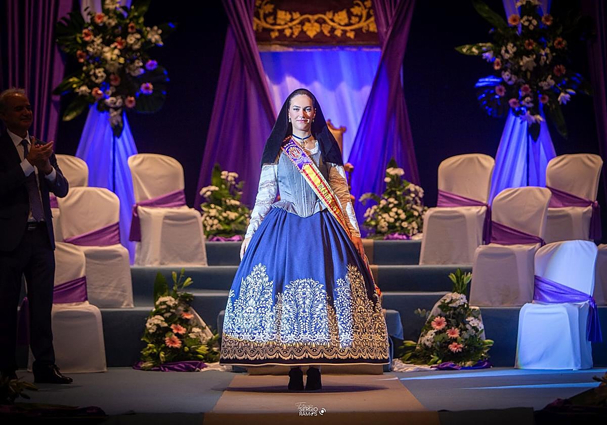 Victoria Gabaldón, reina de la Feria y Fiestas de Utiel.