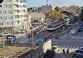 Paso a nivel en Alfafar durante un anterior incidente.