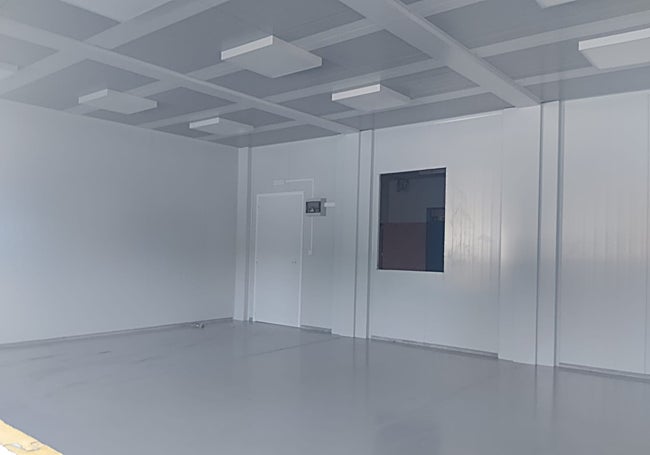 Aula para 2º de la ESO del IES Alameda, completamente diáfana.