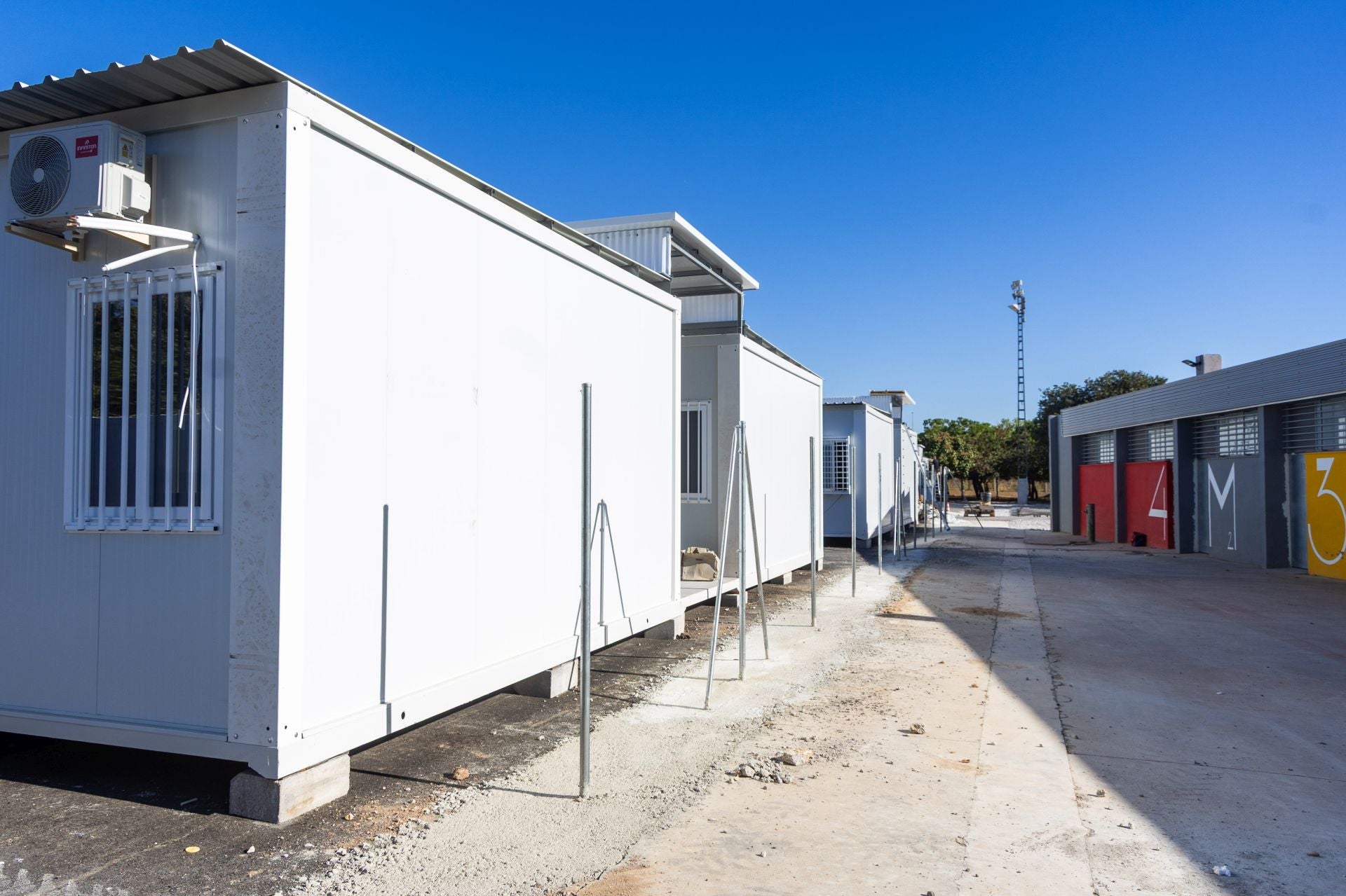 FOTOS | Barracones en Massanassa