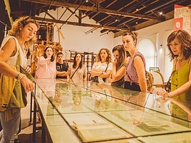 Visita al Museo Textil de Ontinyent en 2024, como parte de las Experiencias de Nómade.