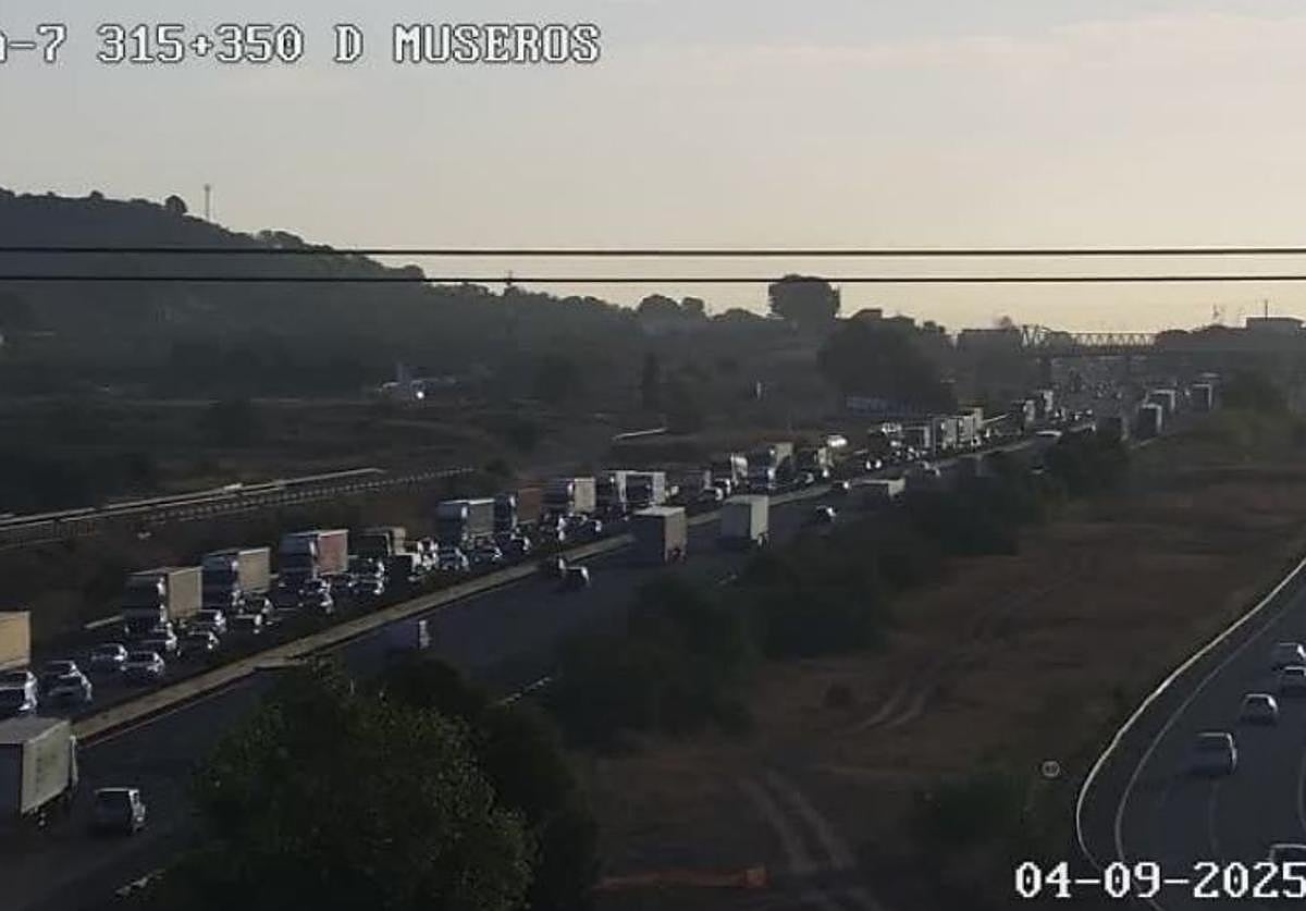 Atascos en la A-7 este jueves, 4 de septiembre.