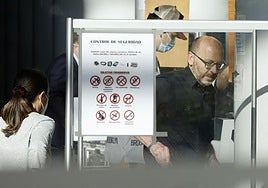 À Punt contrata a Francis Puig pese a ser multado por amañar concursos