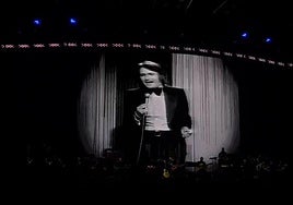 Nino Bravo y su 'Vivir', en el estreno del Roig Arena.