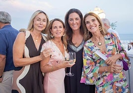 Silvia Alonso, Lola Salvador, Constanza Aliño y Teresa Zaragozá.