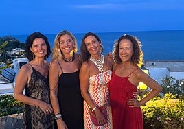 Mavales Cuñat, Carolina Gil, Cuca Rodríguez y Lucía Gómez-Trenor.