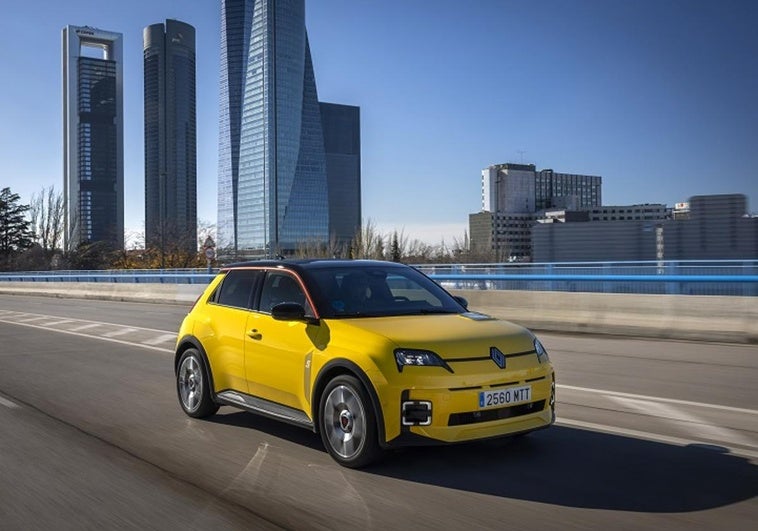 El nuevo Renault 5 E-Tech arrasa: más de 40.000 unidades vendidas y versión desde 24.950 euros