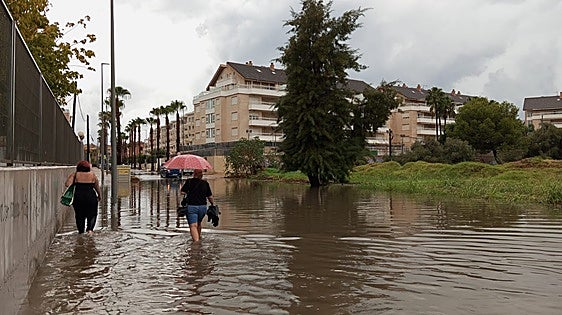 Las tormentas dejan más de 74 litros en Sella y obligan a cerrar viales en Dénia