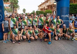 Algunos de los miembros del CA La Valldigna.