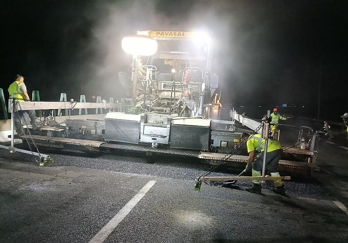 Obras de asfaltado en otros tramos de la V-31.