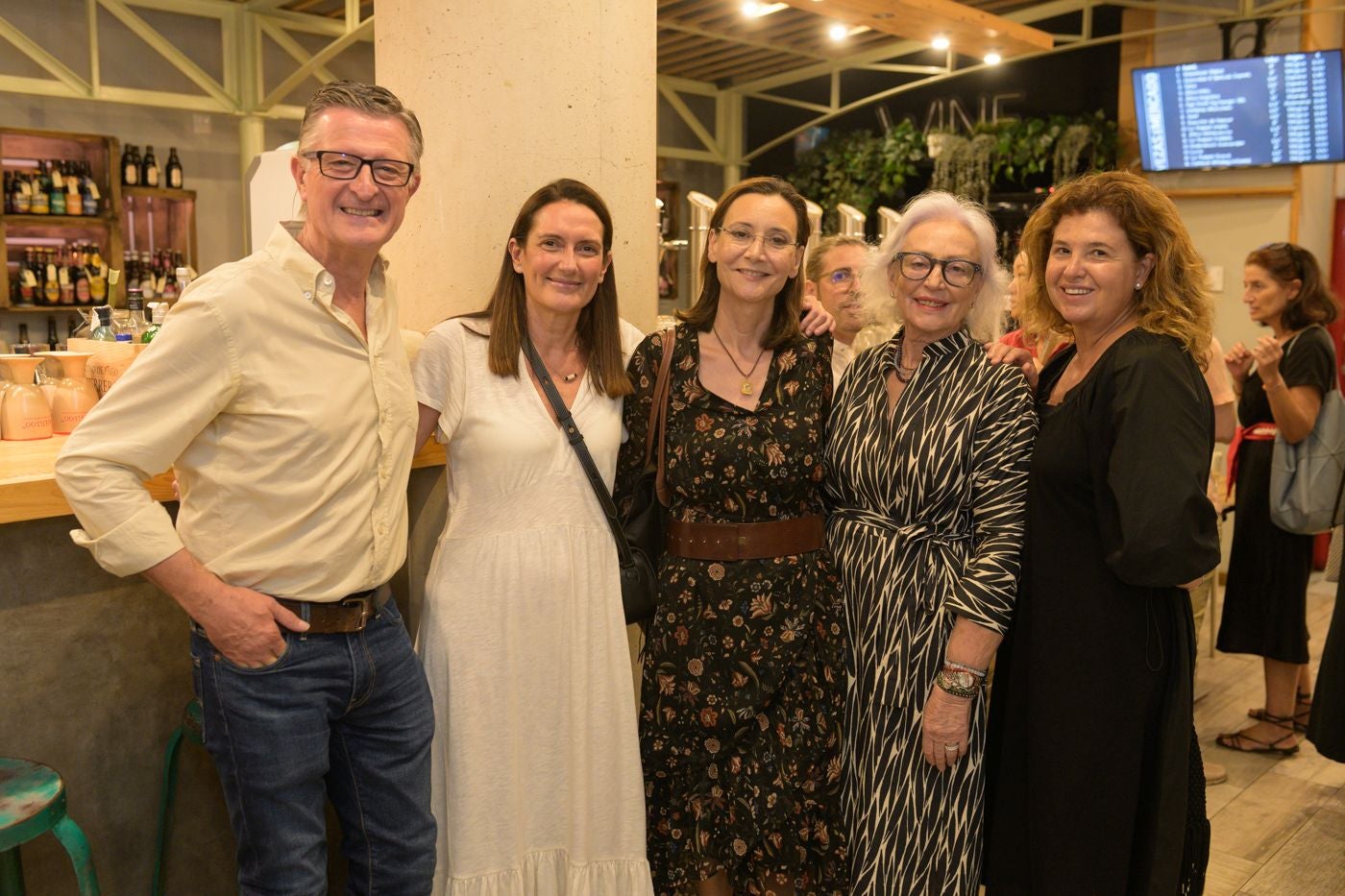 Toni Ros, Susana Gómez, Mª Luisa Alamar, Rosa Franch y Mª José Ordeig.