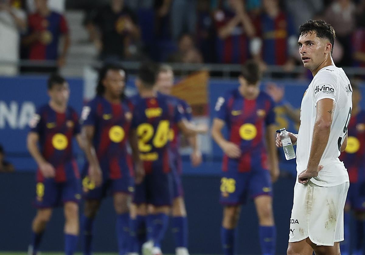 Hugo Duro, abatido ante el Barça.