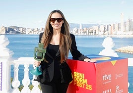 Melody, última representante española en Eurovisión en la edición 2025, posa en Benidorm tras ganar el festival.