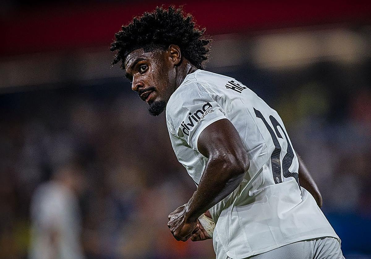 Thierry Rendall, en su regreso con la camiseta del Valencia.