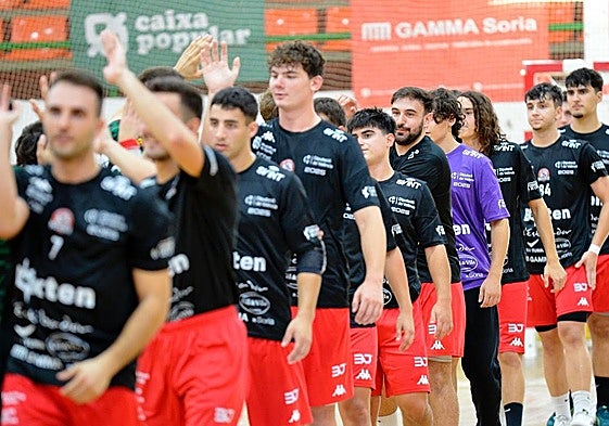 Los jugadores del Balonmano Mislata.