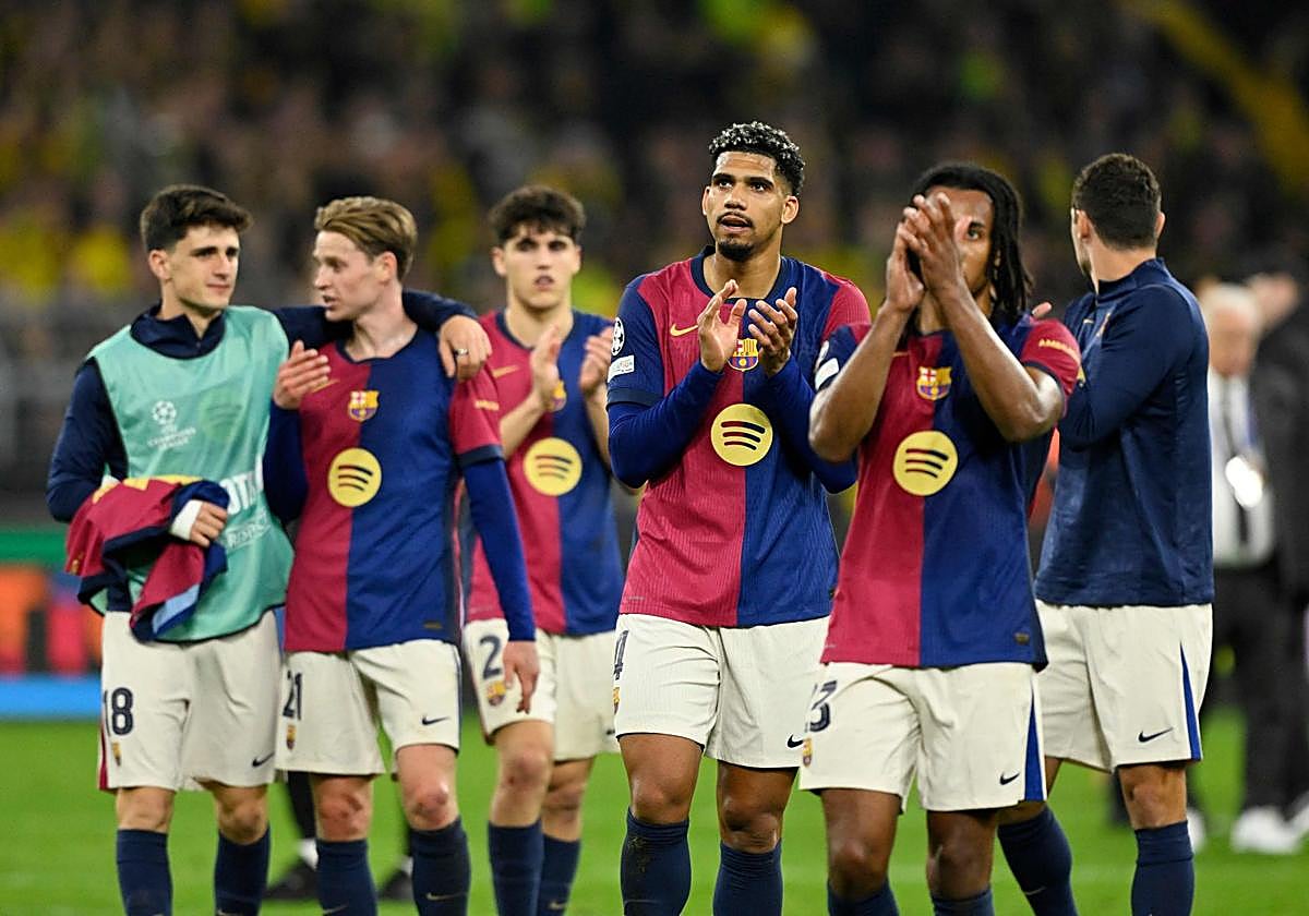 Los jugadores del Barça celebran el pase a semifinales de la anterior campaña de la Champions League