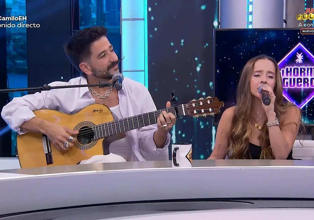 Camilo en 'El Hormiguero' junto a Evaluna, este miércoles.