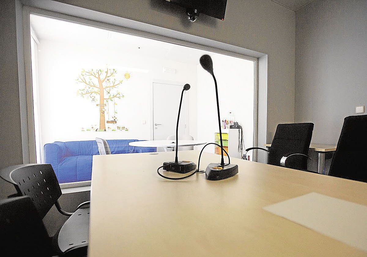 Cámara Gesell donde la menor relató el infierno que vivió durante años.