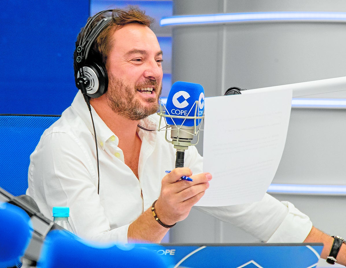 El periodista Jorge Bustos, en los estudios.