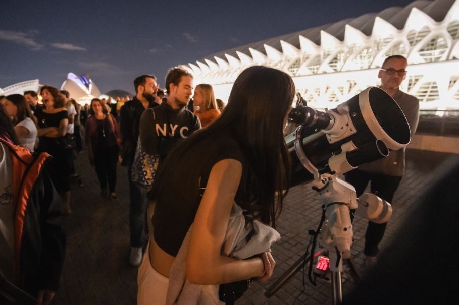 Observación astronómica en Valencia, en una imagen de archivo.