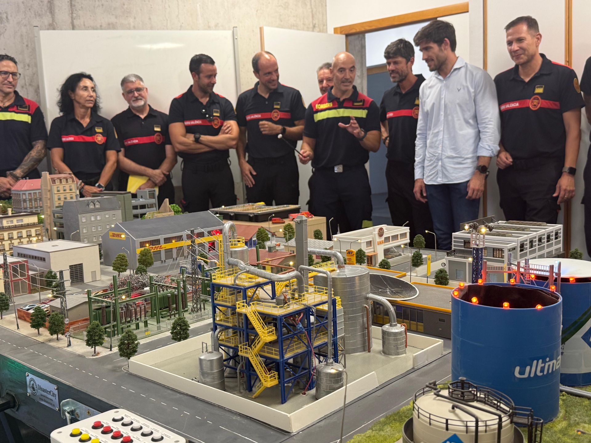 FOTOS | Miniaturas de Valencia contra incendios