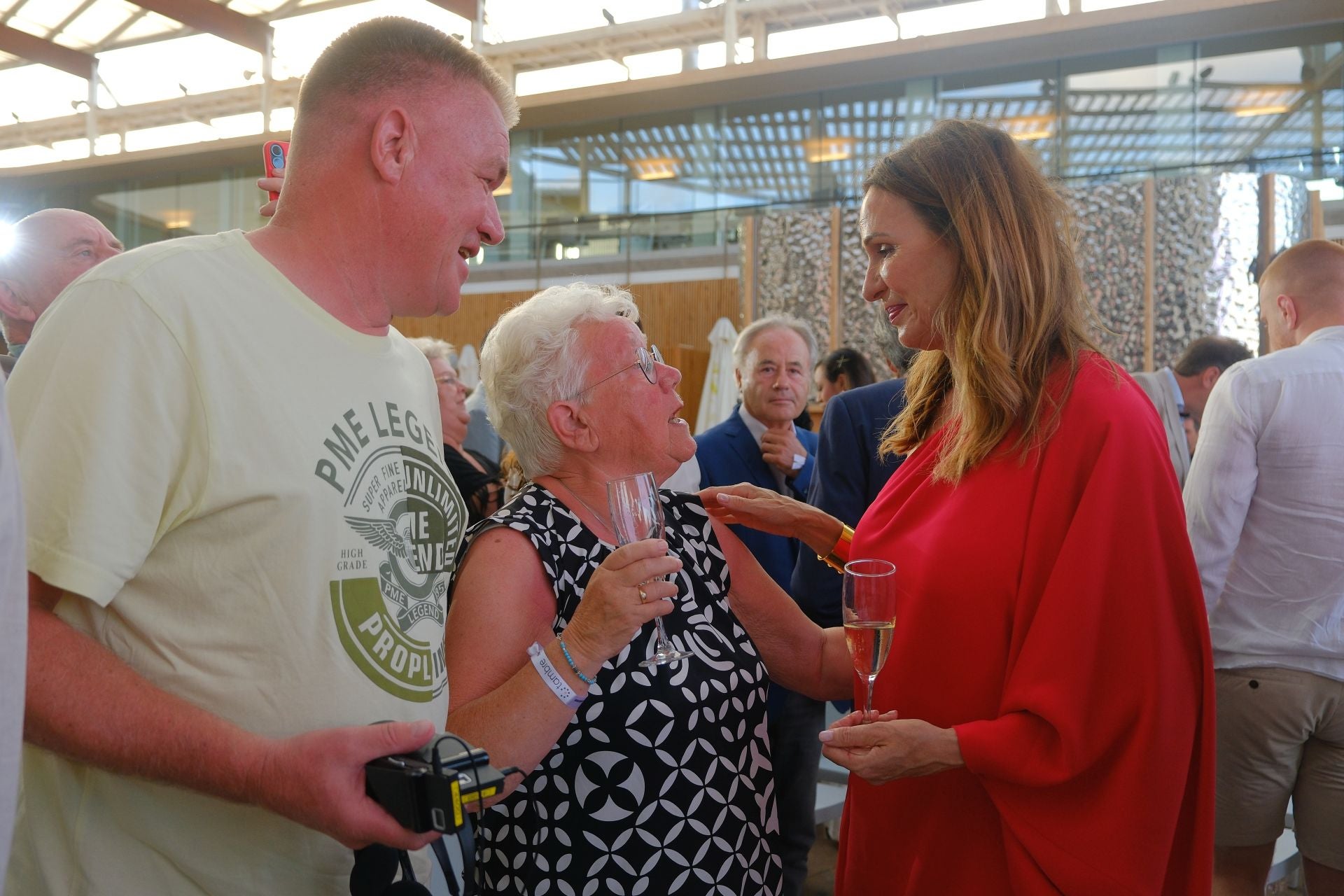 La clínica de fertilidad Tambre abre sus puertas en Alicante con una velada para recordar