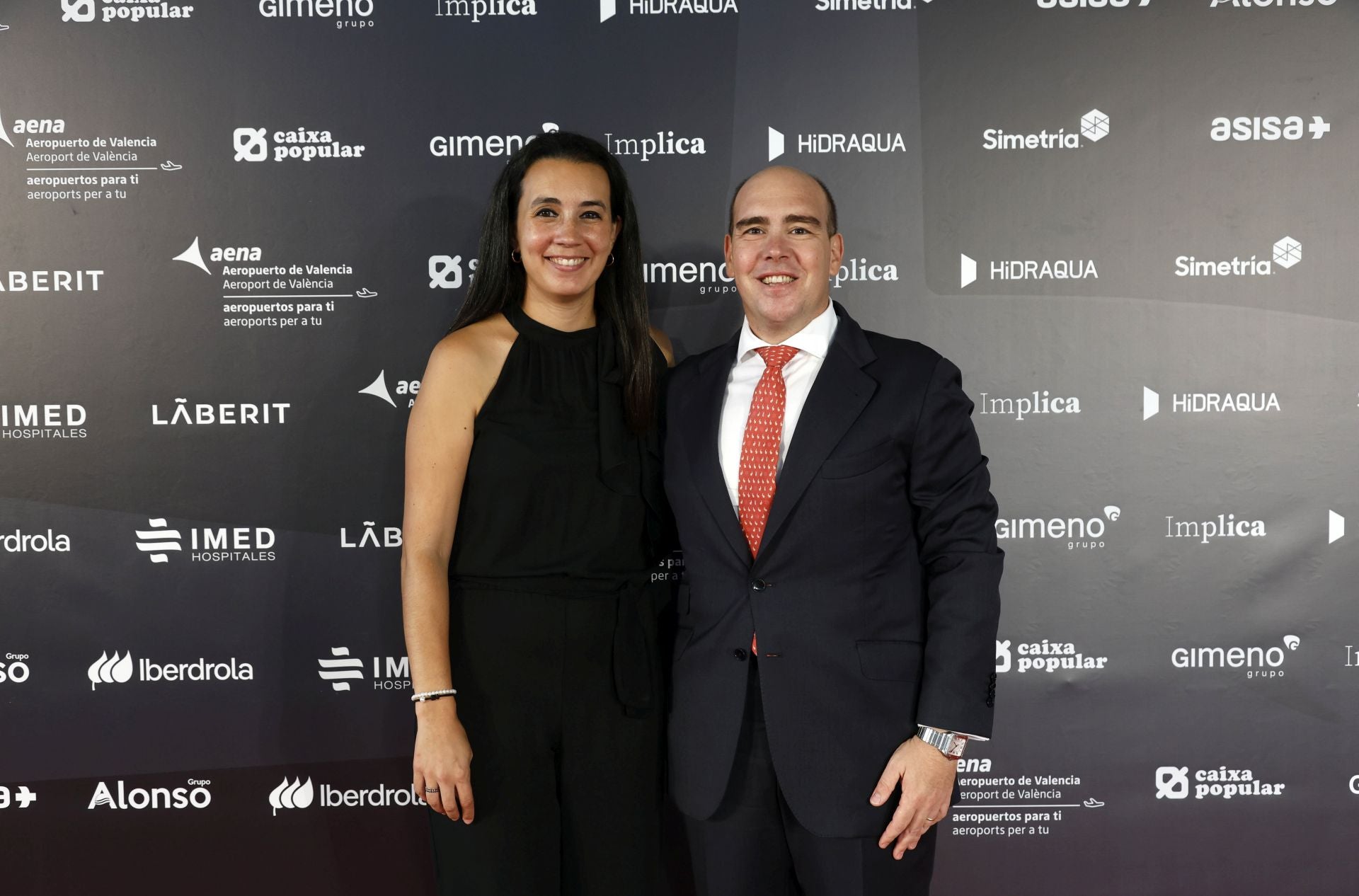 Alba Castaño, titular de Farmacia Bellús y Joaquín Barber de J. Barber y Asociados S.L.