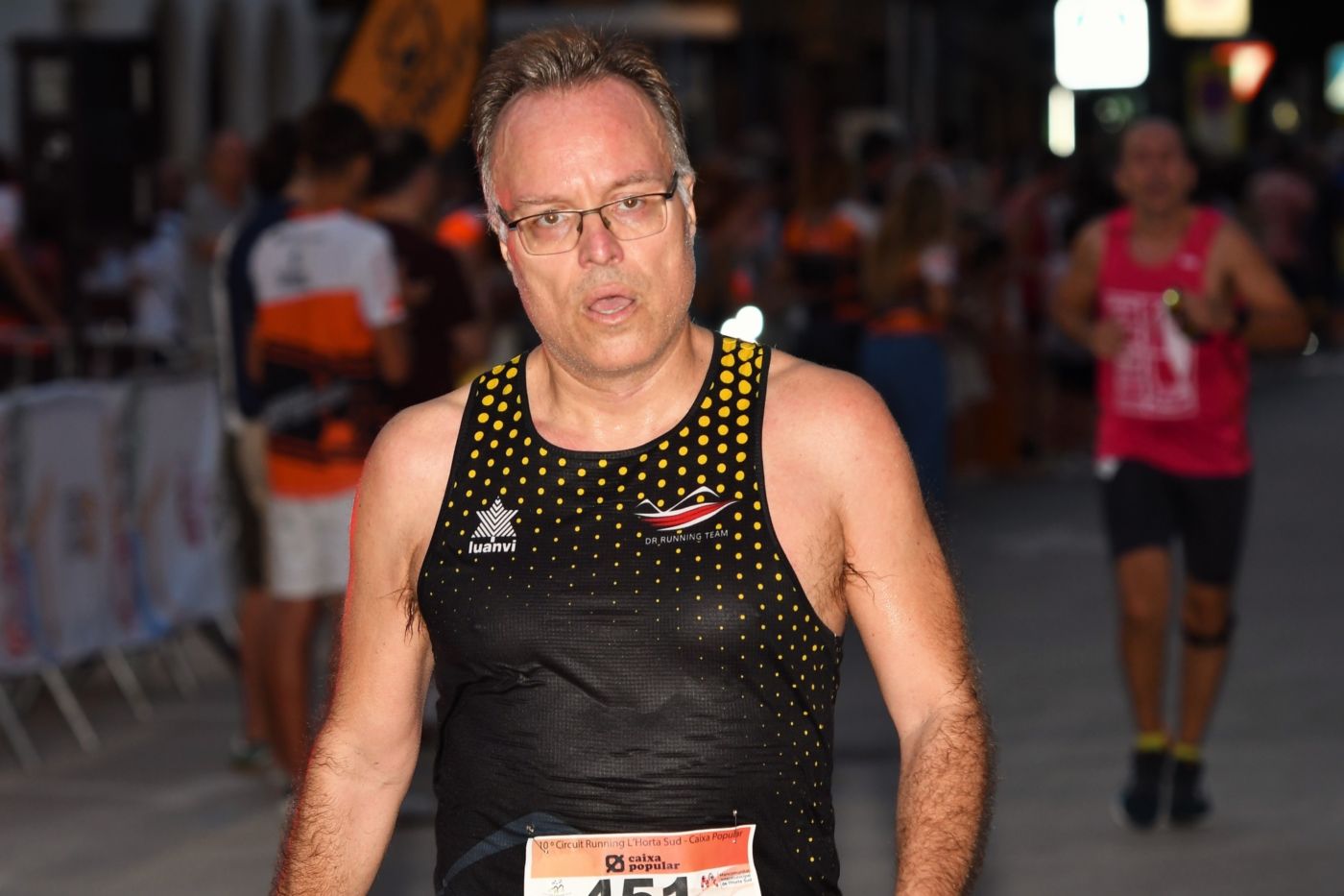 FOTOS | Búscate en la Volta a Peu Quart de Poblet 2025