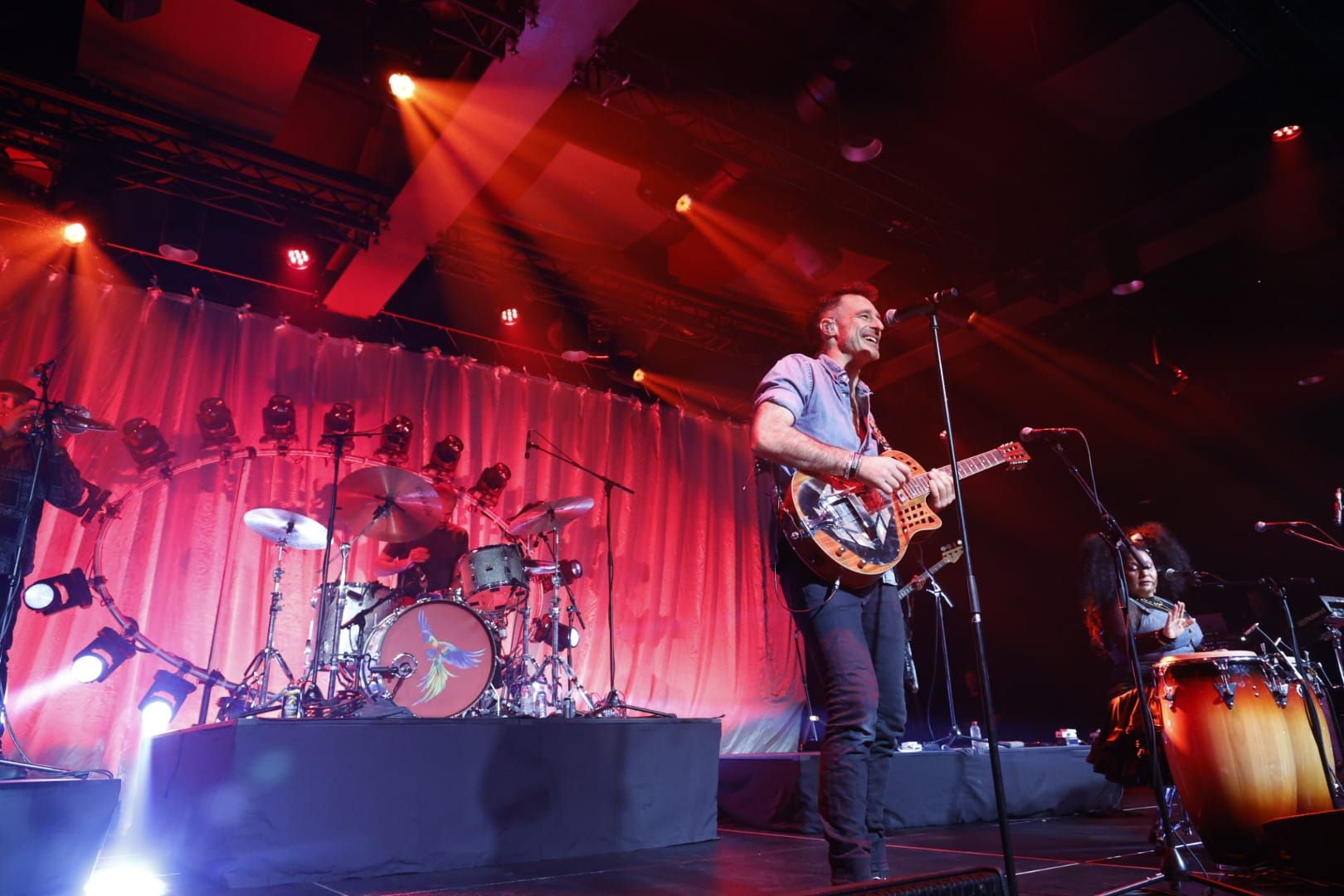 FOTOS | Cat Empire estrena la Sala Auditorio del Roig Arena