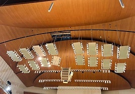 Desperfectos en el techo de la sala Iturbi del Palau de la Música, detectados el pasado julio.
