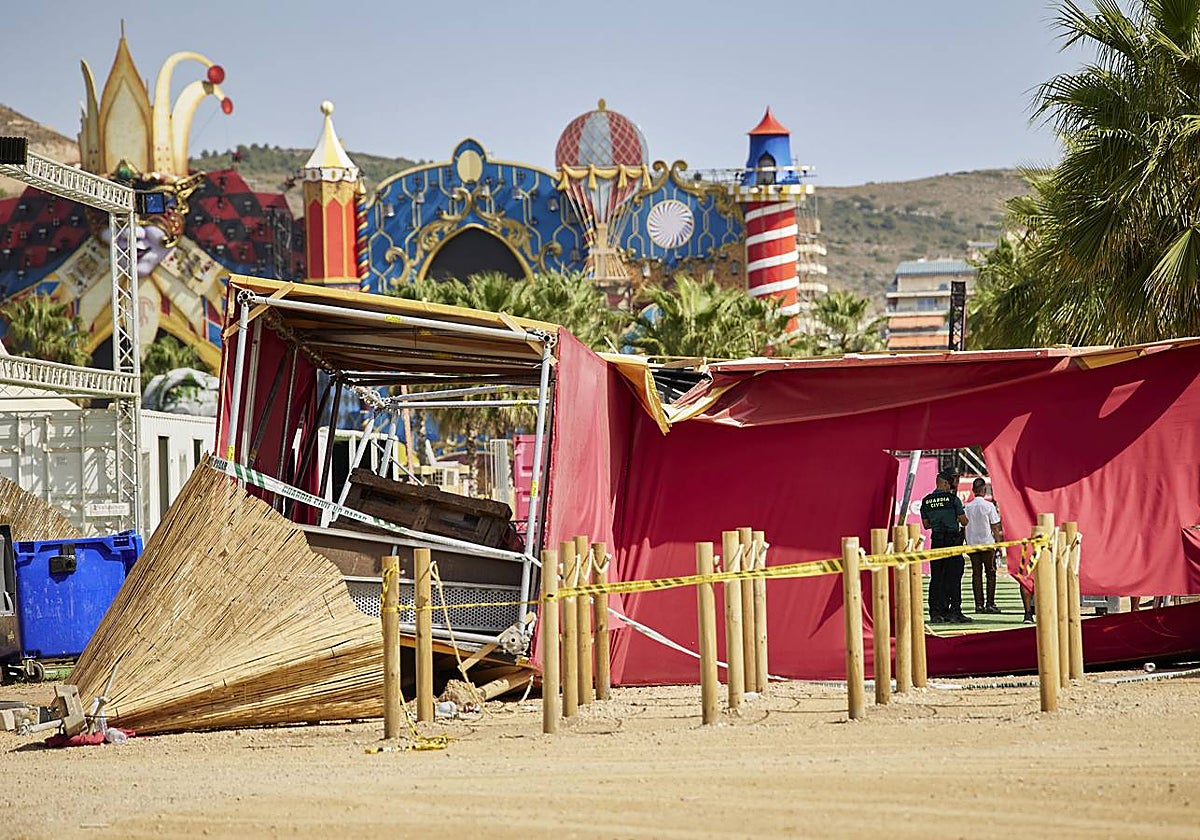 La inspección de las instalaciones al día siguiente de la tragedia.