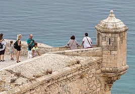 Uno de los baluartes del Castillo de Santa Bárbara, imagen de archivo.