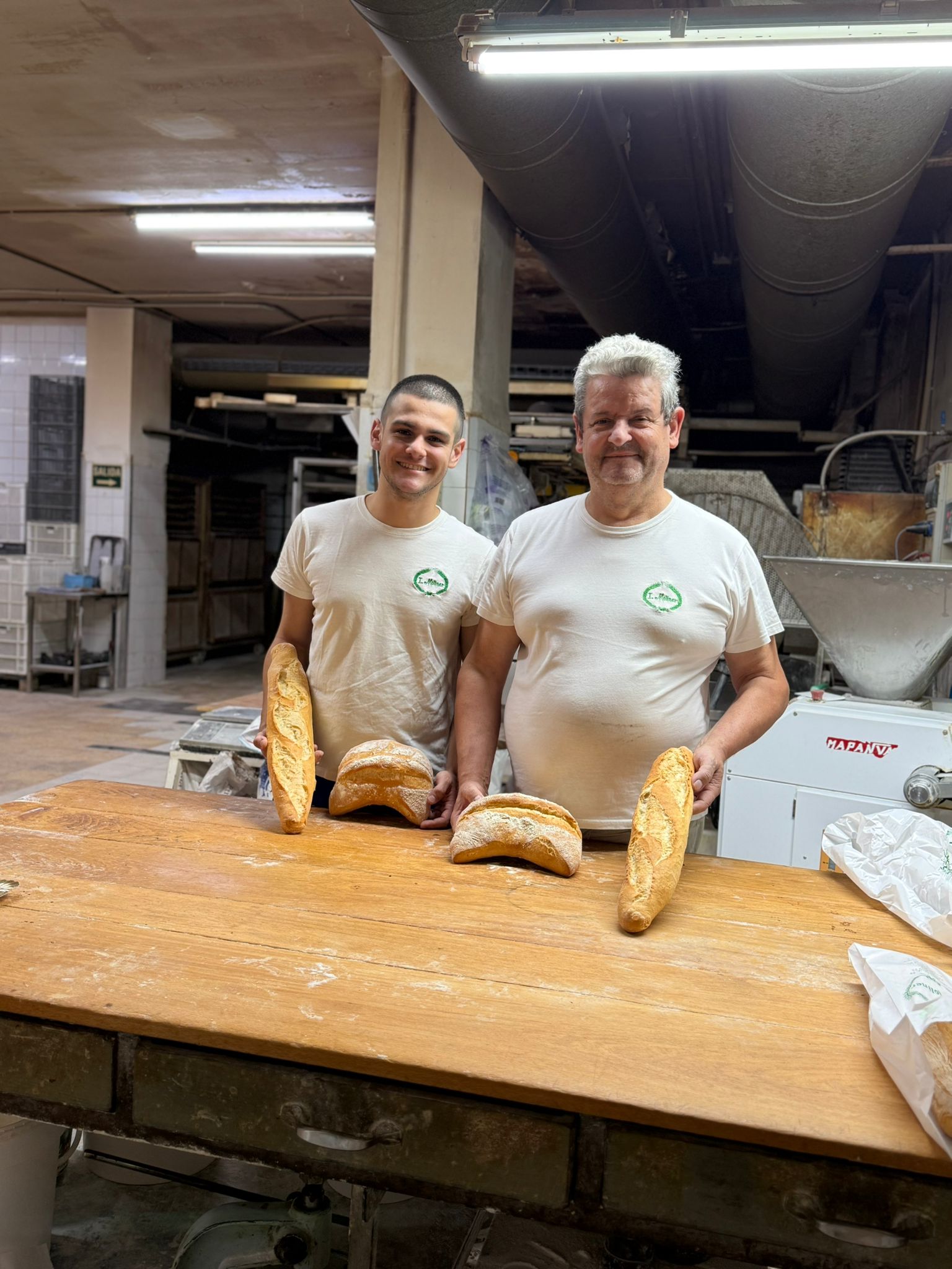 Imagen - Arturo Serrano Moliner, con su padre.