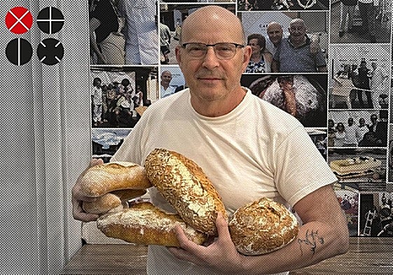 Juanjo Rausell, con algunas de sus creaciones.