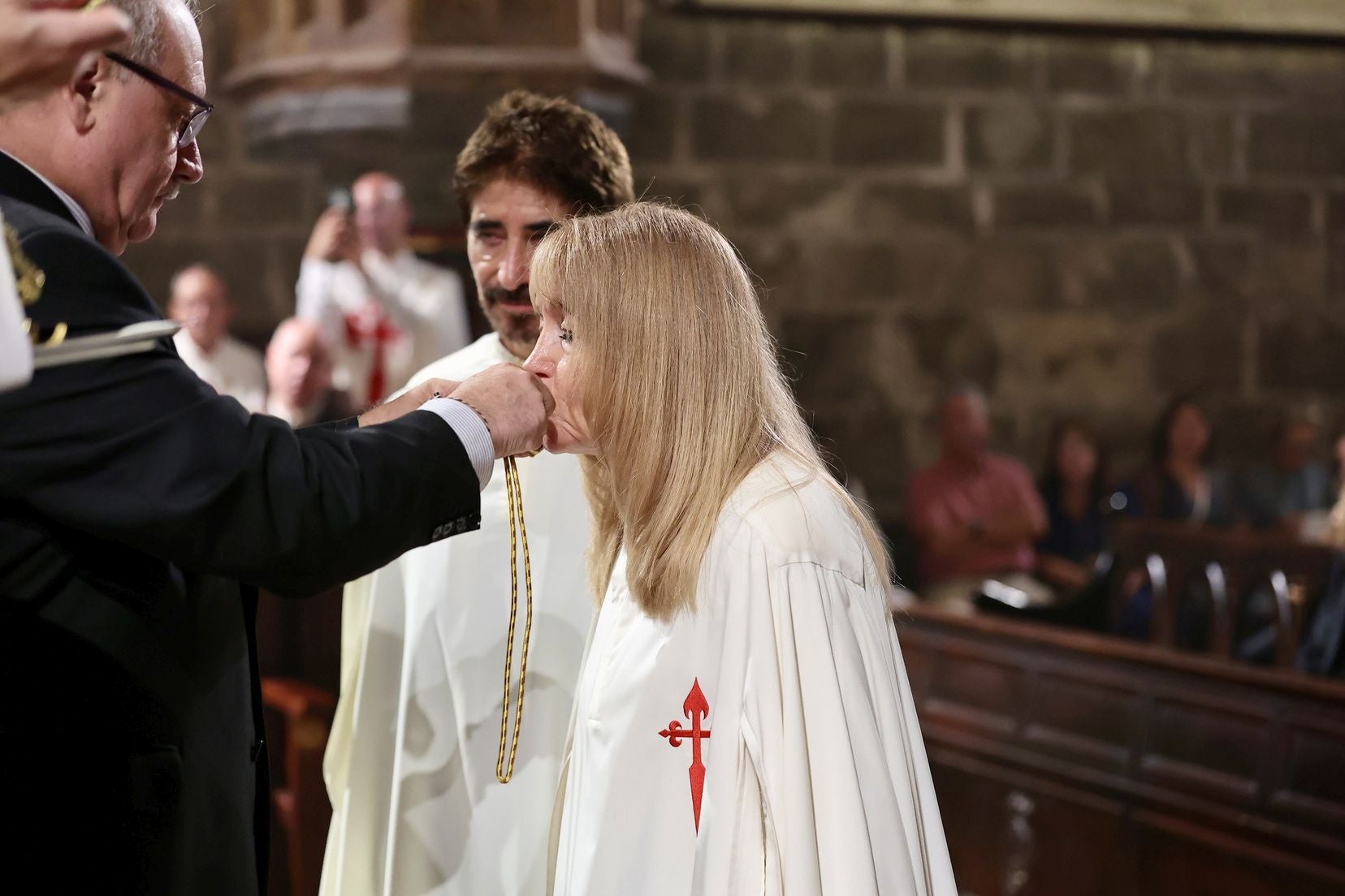 Nombramiento de la fallera mayor de Valencia como Dama de Honor del Santo Cáliz