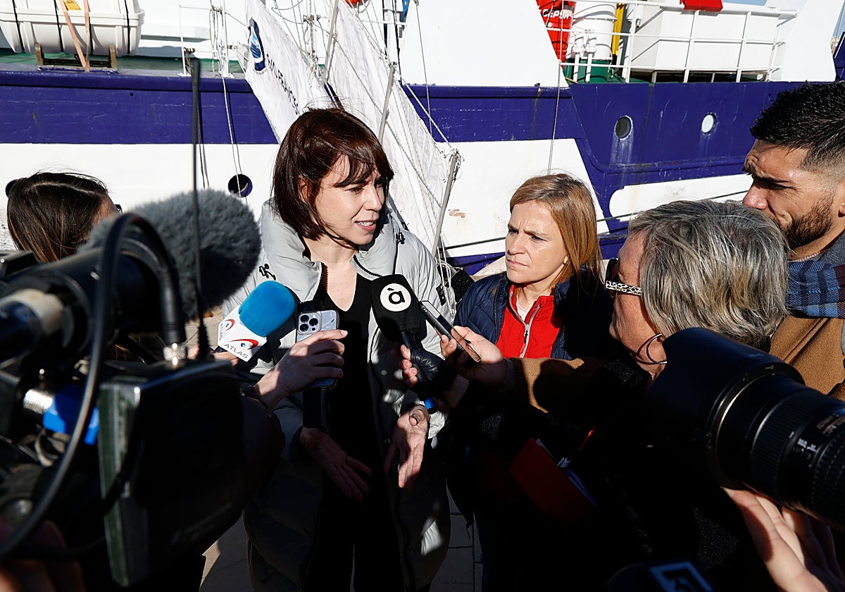 Diana Morant y Pilar Bernabé, ante los medios de comunicación.