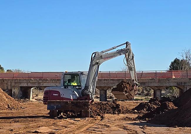 Reconstrucción de puentes en Cheste.