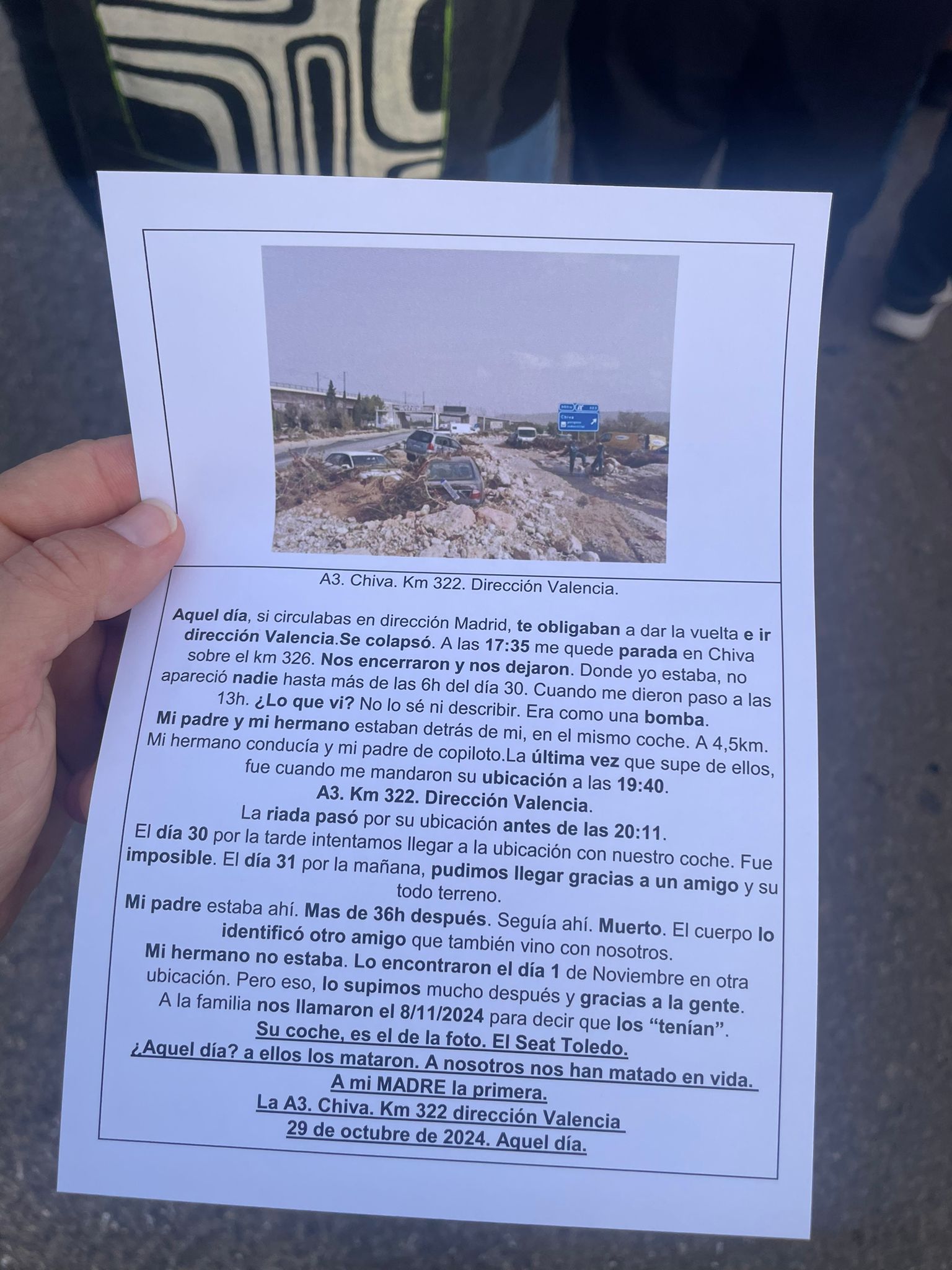 FOTOS | Dos manifestaciones salen desde Paiporta y Valencia para pedir la dimisión de Mazón