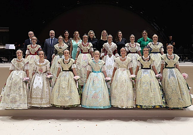 Canddaitas a fallera mayor de Valencia 2026, con su jurado.